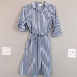 Beautiful casual dress. Bought at Nordstroms. Perfect condition.